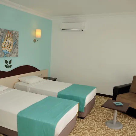 Yelken Mandalinci & Wellness מלון טורגוטריס