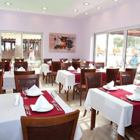 Yelken Mandalinci & Wellness 4* טורגוטריס