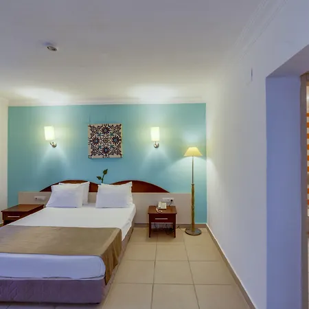 מלון Yelken Mandalinci & Wellness 4*