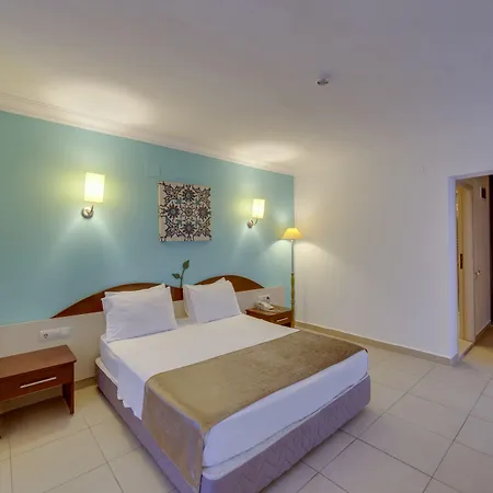 Yelken Mandalinci & Wellness 4* טורגוטריס